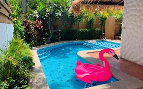 Btc Boutique Resort Private Pool Villas And Studios Hua Hin บ้านทะเลจีน บูติค รีสอร์ท หัวหิน